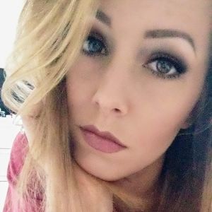 Meet your Posher, Telia